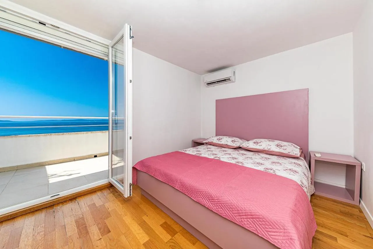 City Apartment Split 0*,