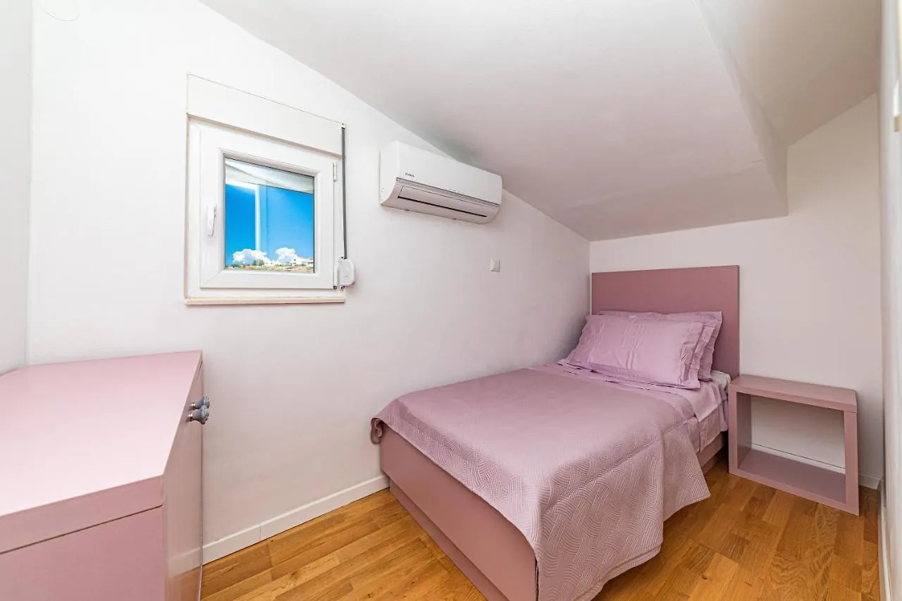 City Apartment Split