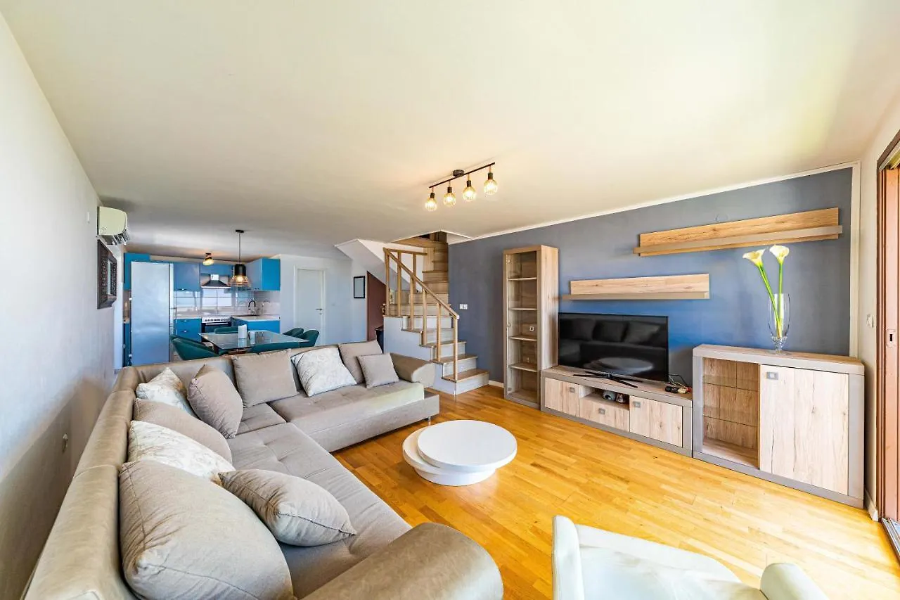 City Apartment Split